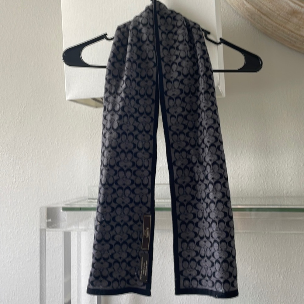 Black and Grey C Knit Scarf